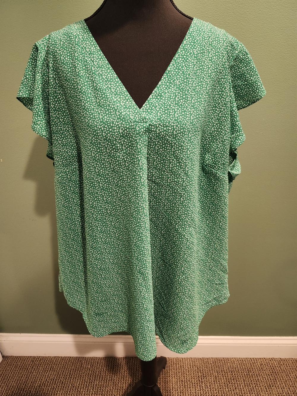 Adrianna Papell Green V-Neck Flutter Sleeve Blouse